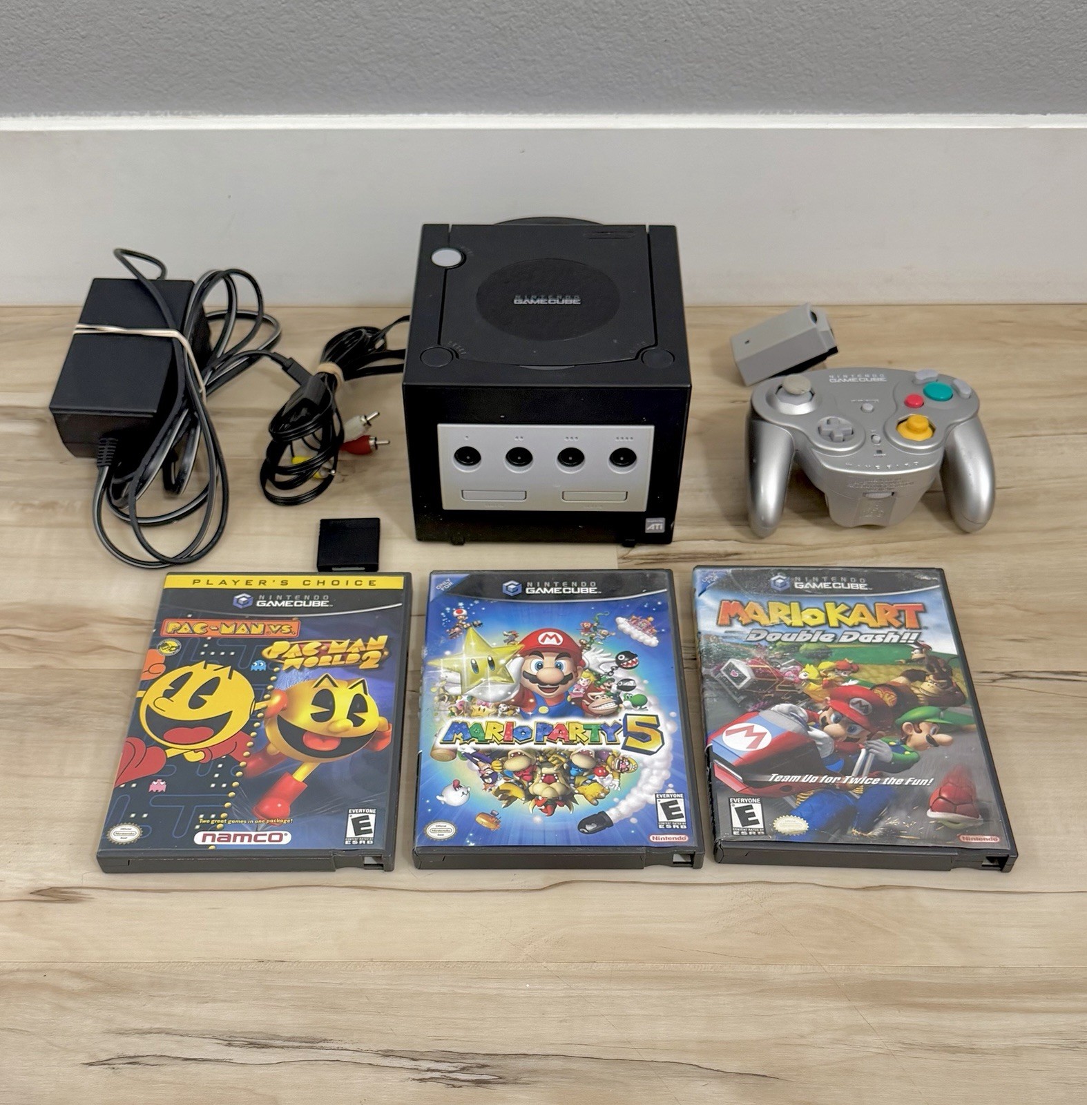 Nintendo GameCube DOL-001 Gaming System Silver Console W/ Controller + Games