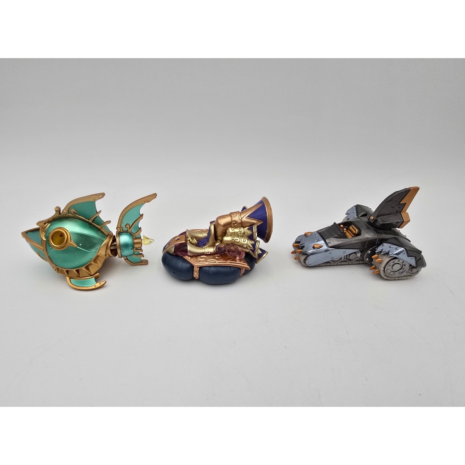 Skylanders SuperChargers Vehicle Lot 7 Figures Sea Shadow Shark Tank Reef Ripper