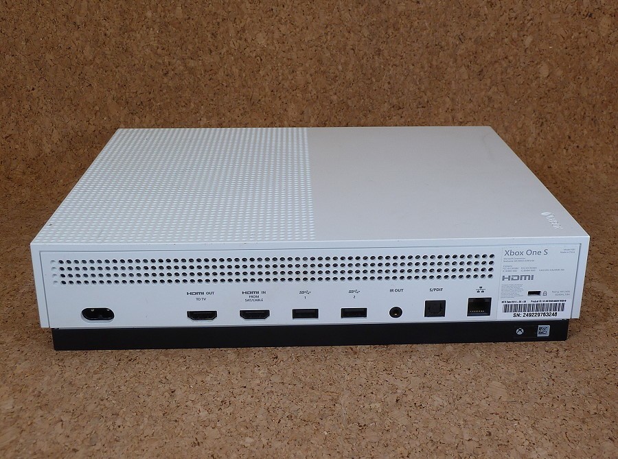 Microsoft Xbox One S (Model 1681) Gaming System Console + 2 controllers, Tested