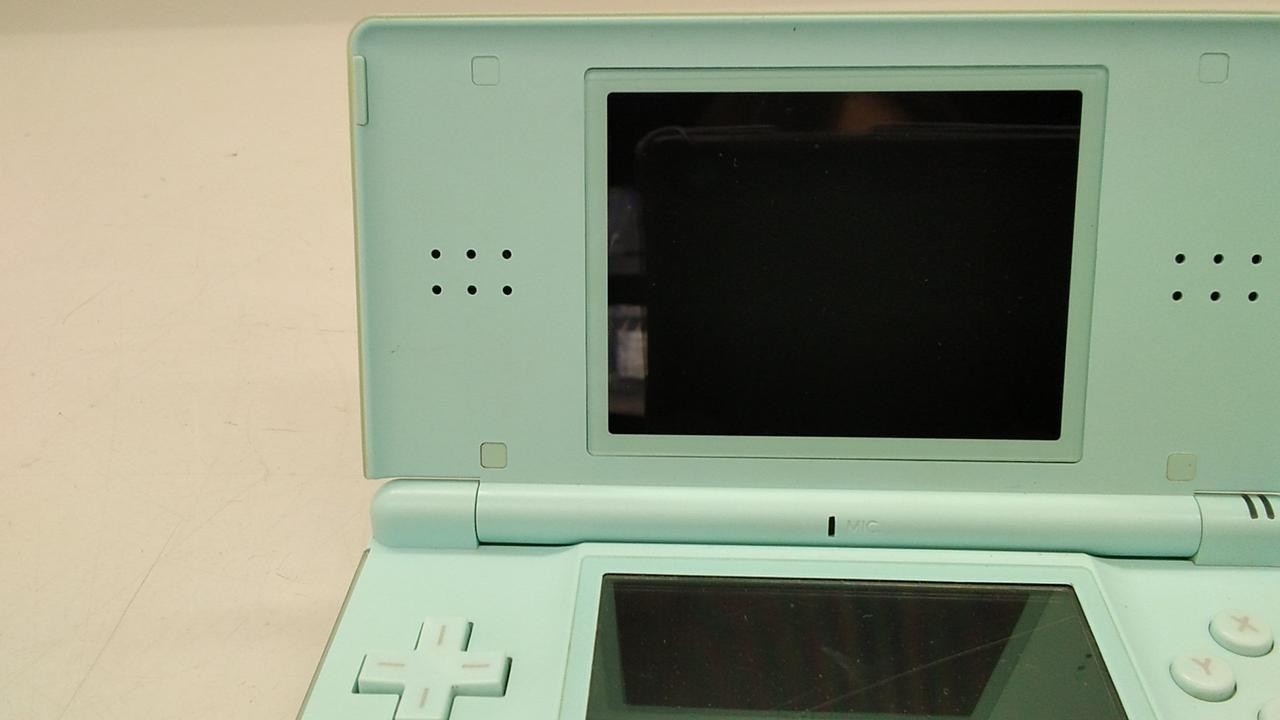 Nintendo DS Lite USG-001 Retro Gaming Console Portable Gaming System A2599