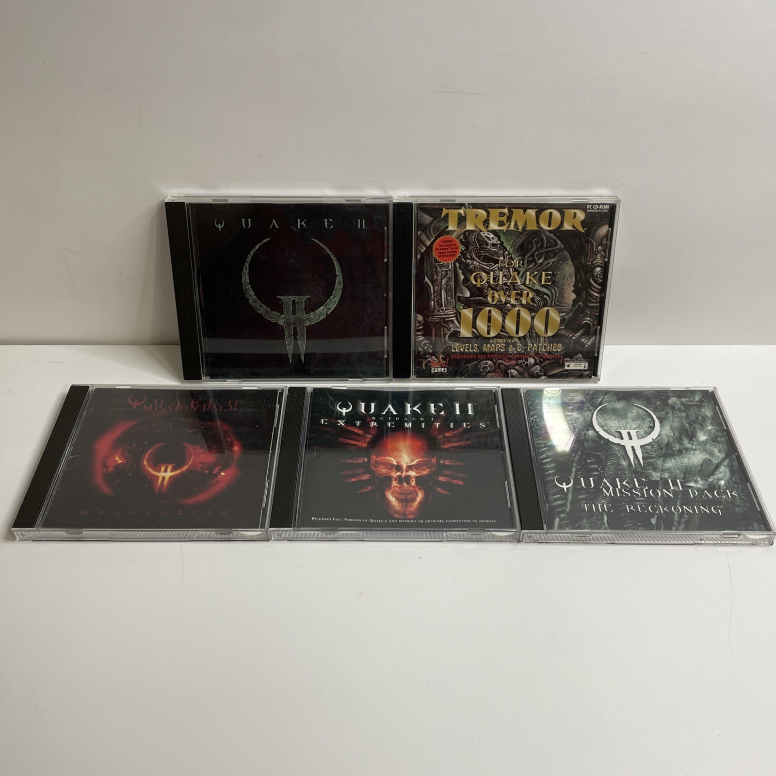 Quake II Bundle With Expansions – Tremor 1000 Levels, Maps, Patches – PC Game