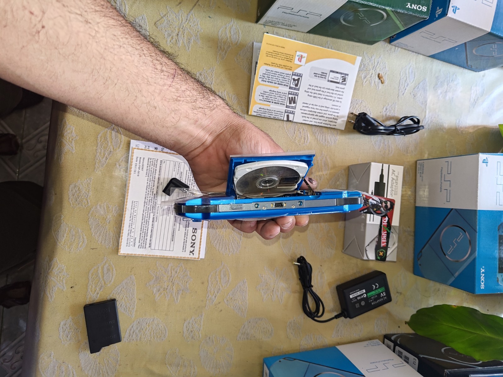 Sony PSP 3000 blue with 32 GB games USB-C adapter tipe c