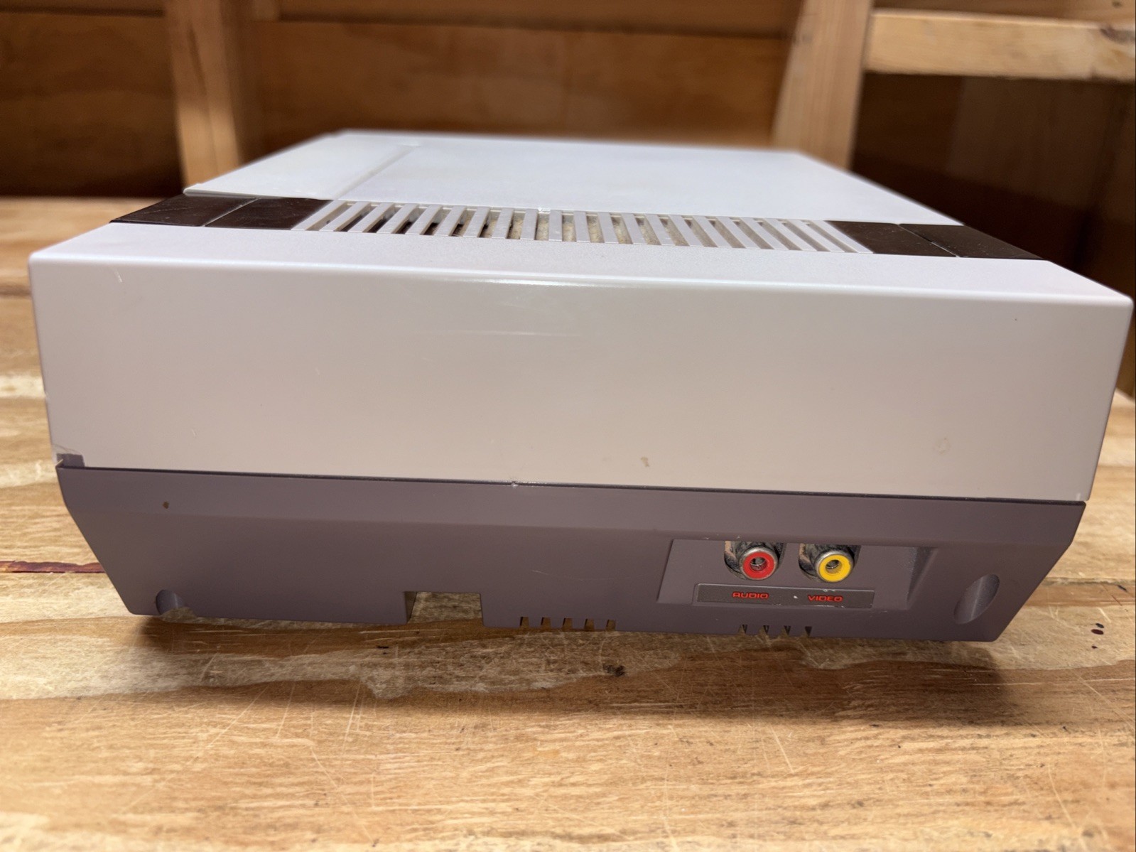 Original Nintendo NES Console w/ 2 Controllers, Zapper & 4 Games! NEW PINS!