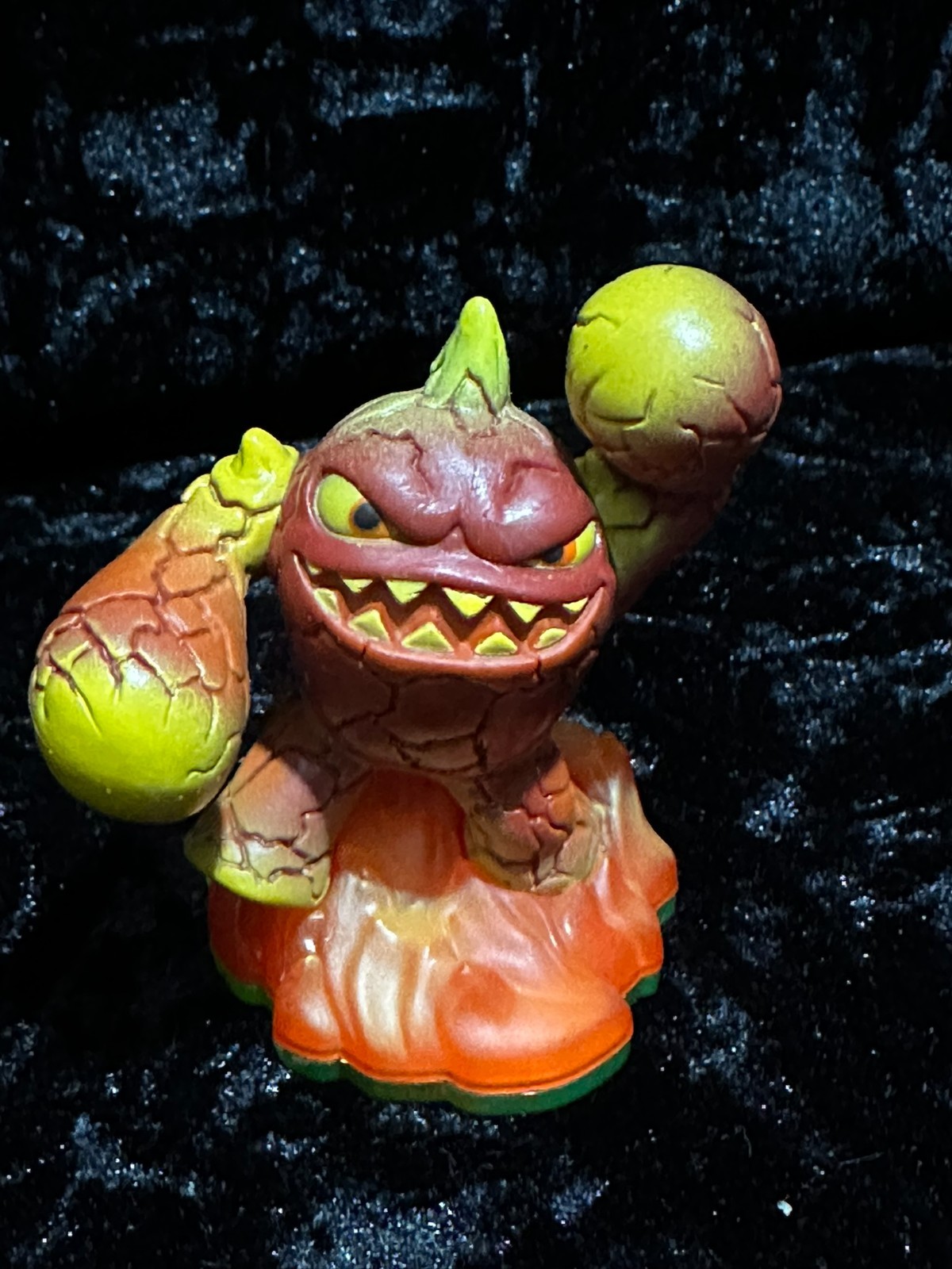 Skylanders Figures Elixir, Smash, Eruptor, Jet-Vac, Cynder, Eruptor Shroomboom