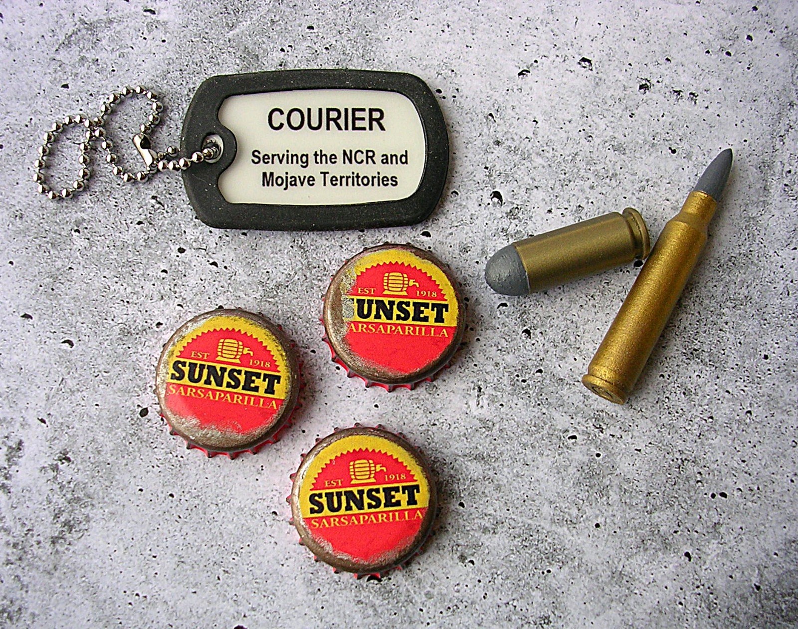 Fallout New Vegas Mojave Express Dog Tag Sunset Caps Ammo in Gift Box