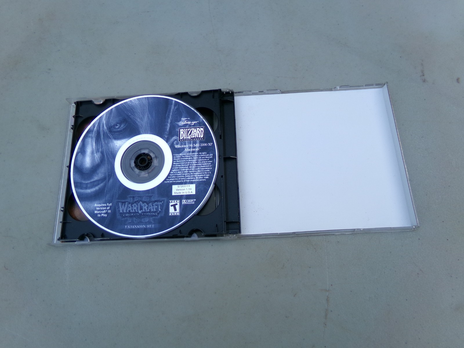 WarCraft III Battle Chest Reign of Chaos The Frozen Throne CD Rom
