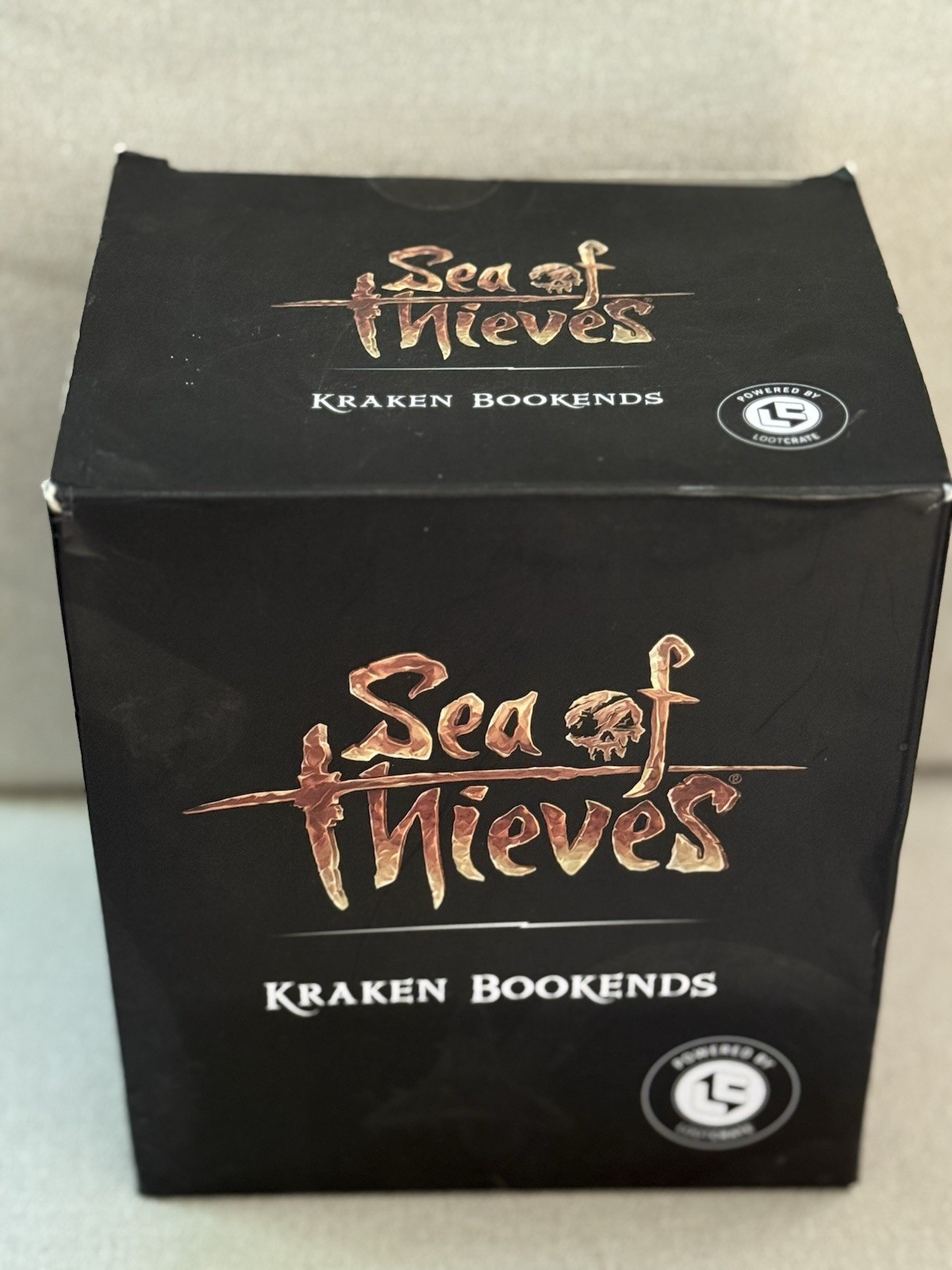Sea of Thieves Kraken Bookends Loot Crate Xbox Gaming Collectible 2019 Rare