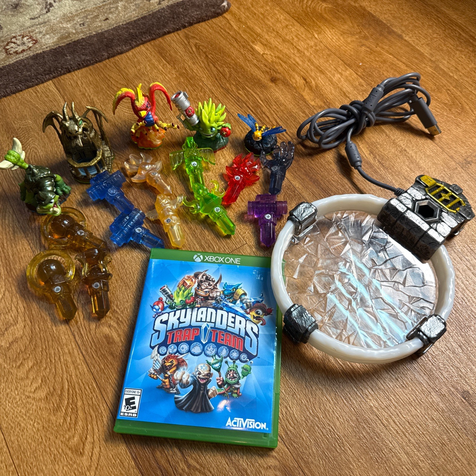 Activision Skylanders Trap Team Xbox 1 Game, Portal, 12 Traps & 5 Figures