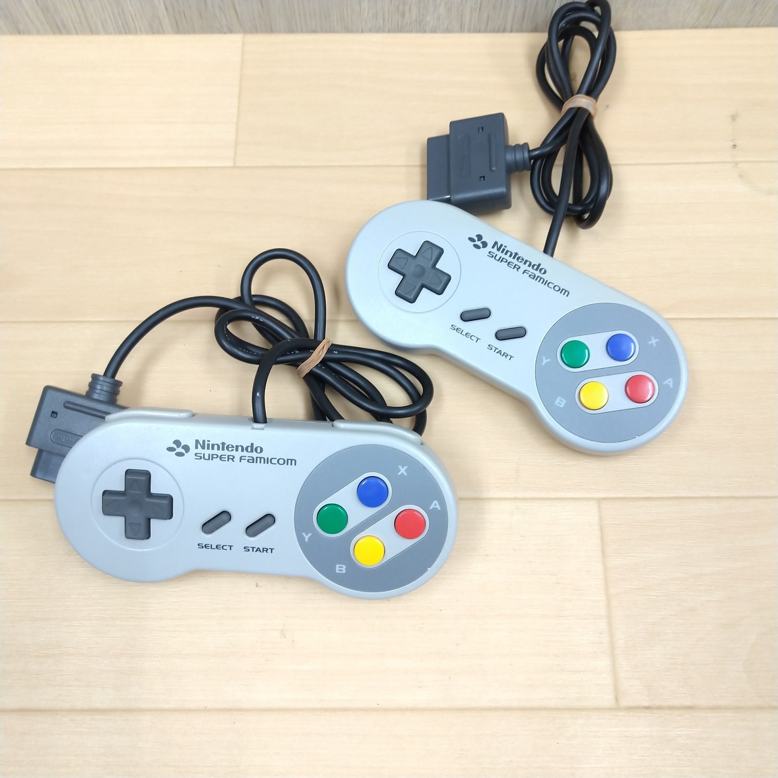 Nintendo Super Famicom Console with Mario World Storage Case & Japanese Game