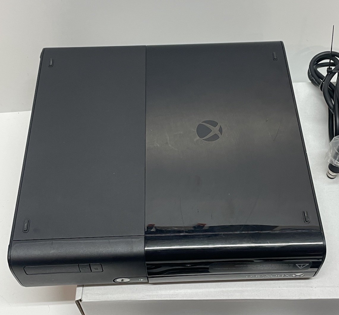 Microsoft Xbox 360 E Console 500GB Black Model 1538 Controller Cables TESTED