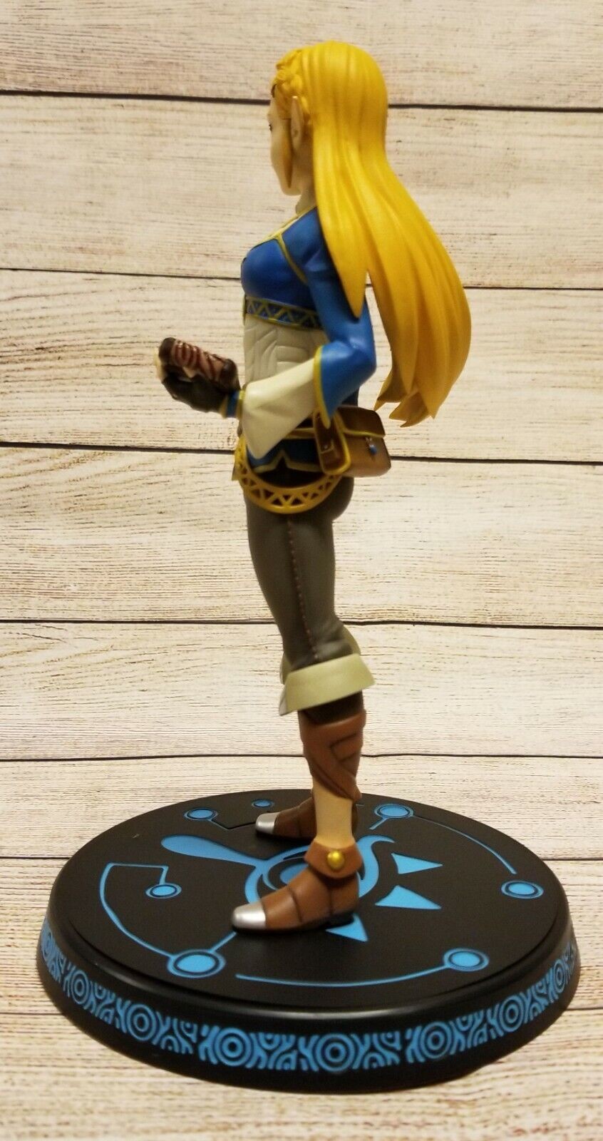 First4Figures Zelda 10″ Breath of the Wild PVC Statue Regular Ed. MIB