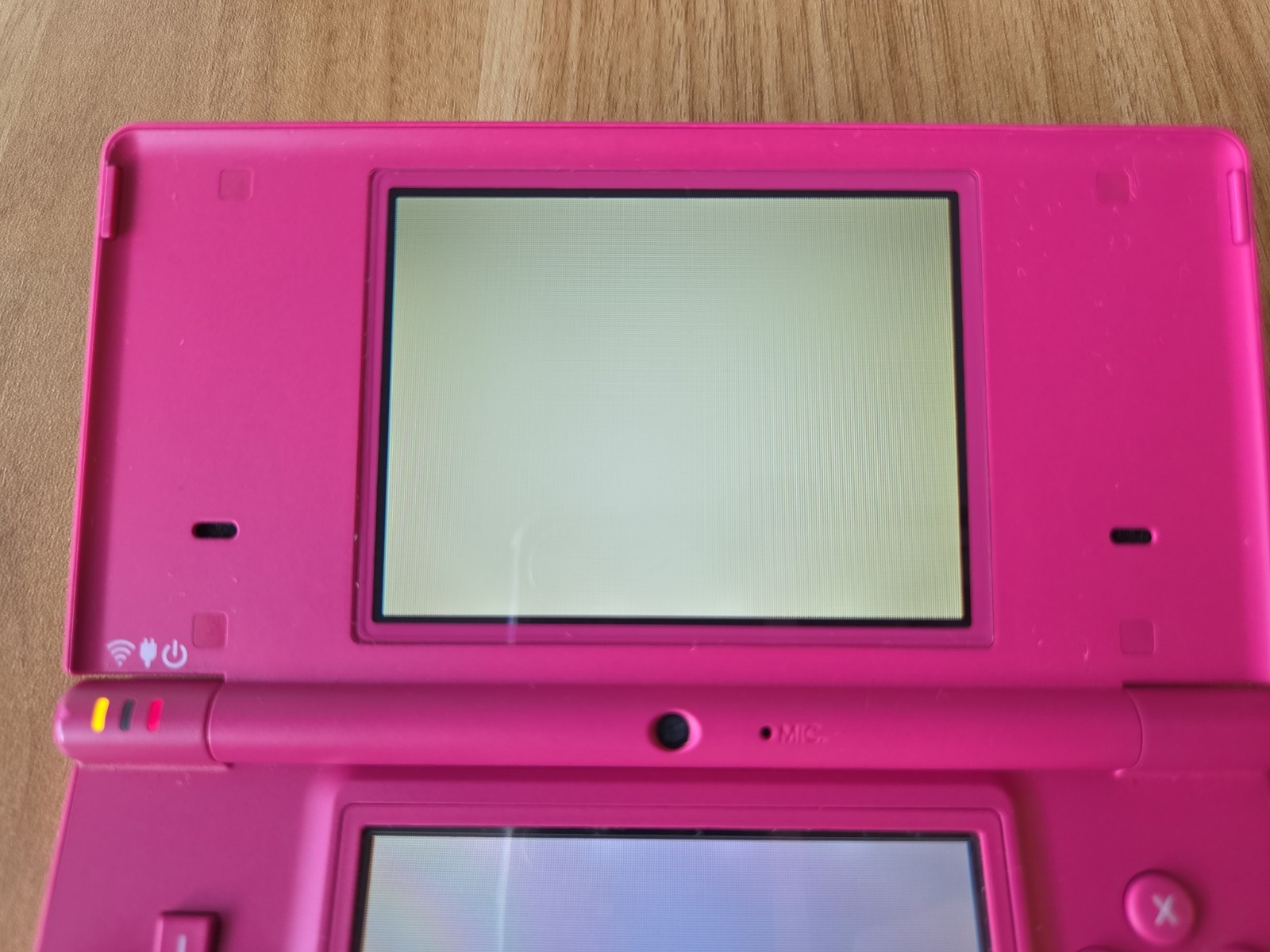 NINTENDO DSi CONSOLE WITH CHARGER HOT PINK Japan Region