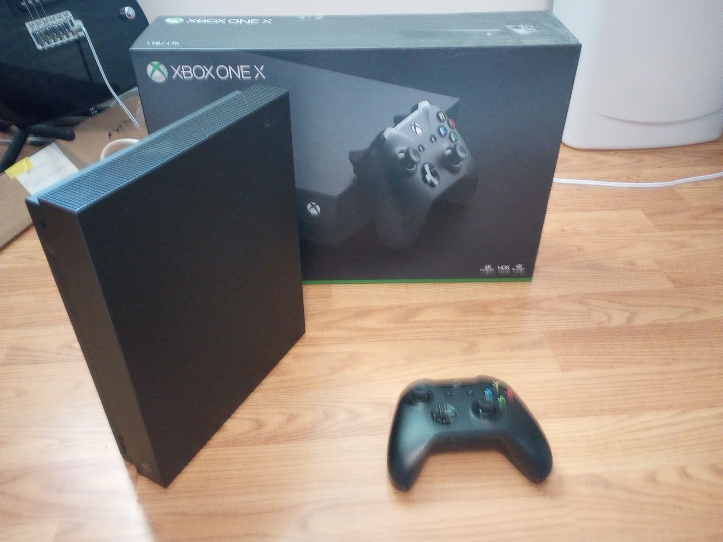 Microsoft Xbox One X – 1TB – Home Console – Black