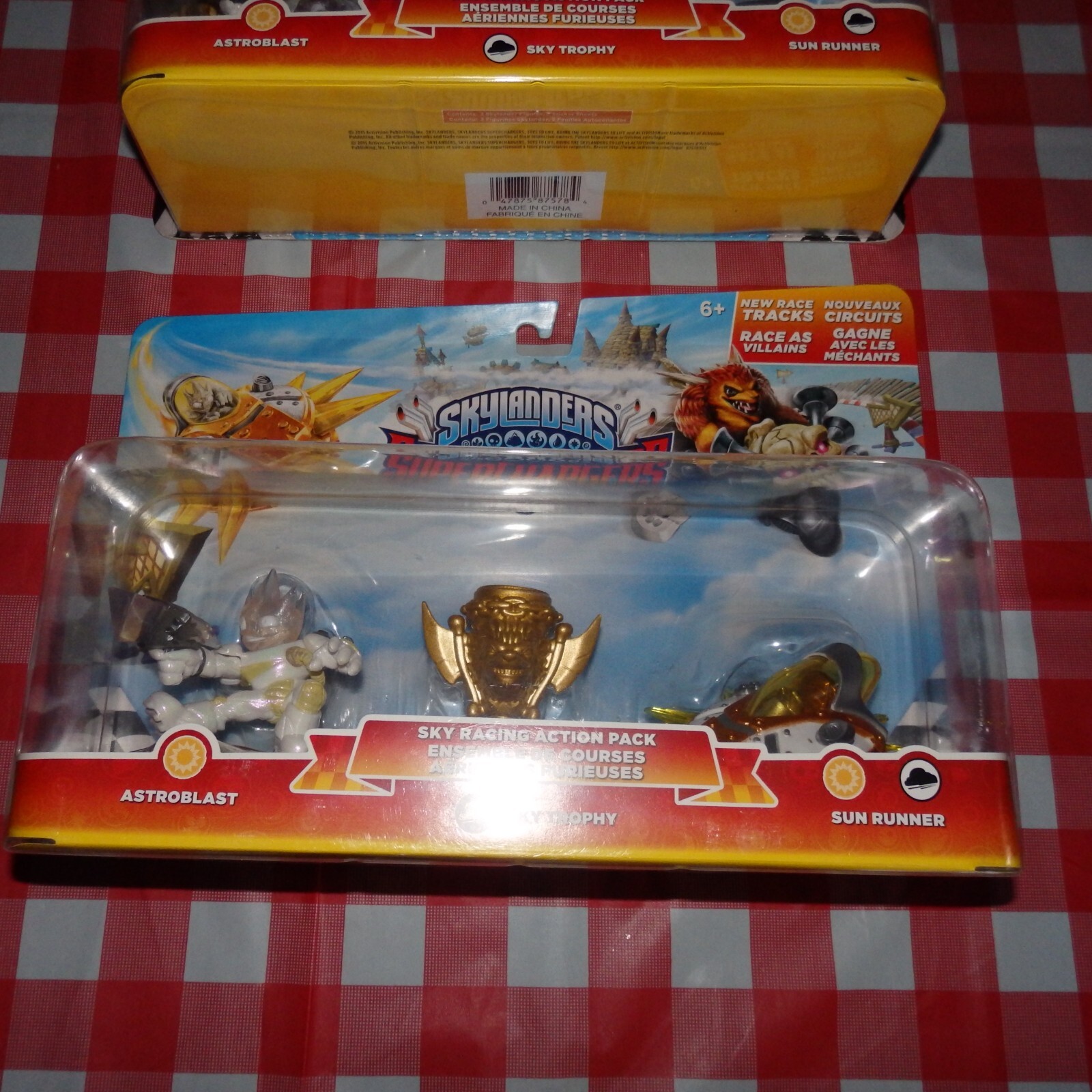 Lot of 2 Skylanders Superchargers Sky Racing Action Packs *Astroblast, Sunrunner