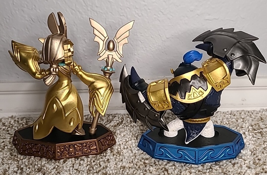 Skylanders Imaginators Figures Lot of 2 ~ King Pen And Golden Queen