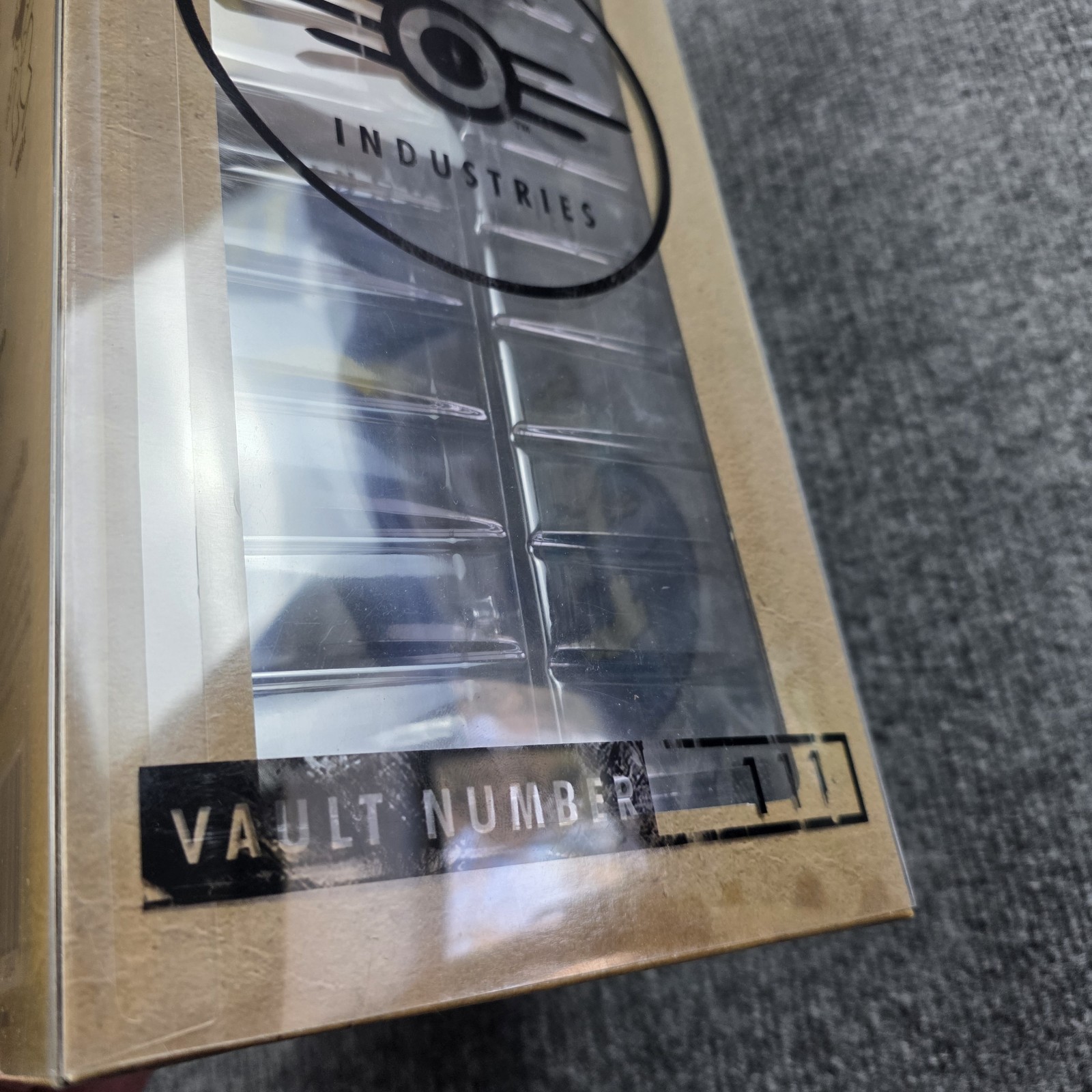 BIG Fallout Vault Tec Vault Boy 111 Huge Bobblehead Bethesda Gaming Heads