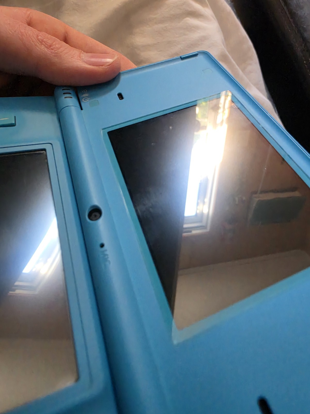 Nintendo DSi Light Blue Bundle