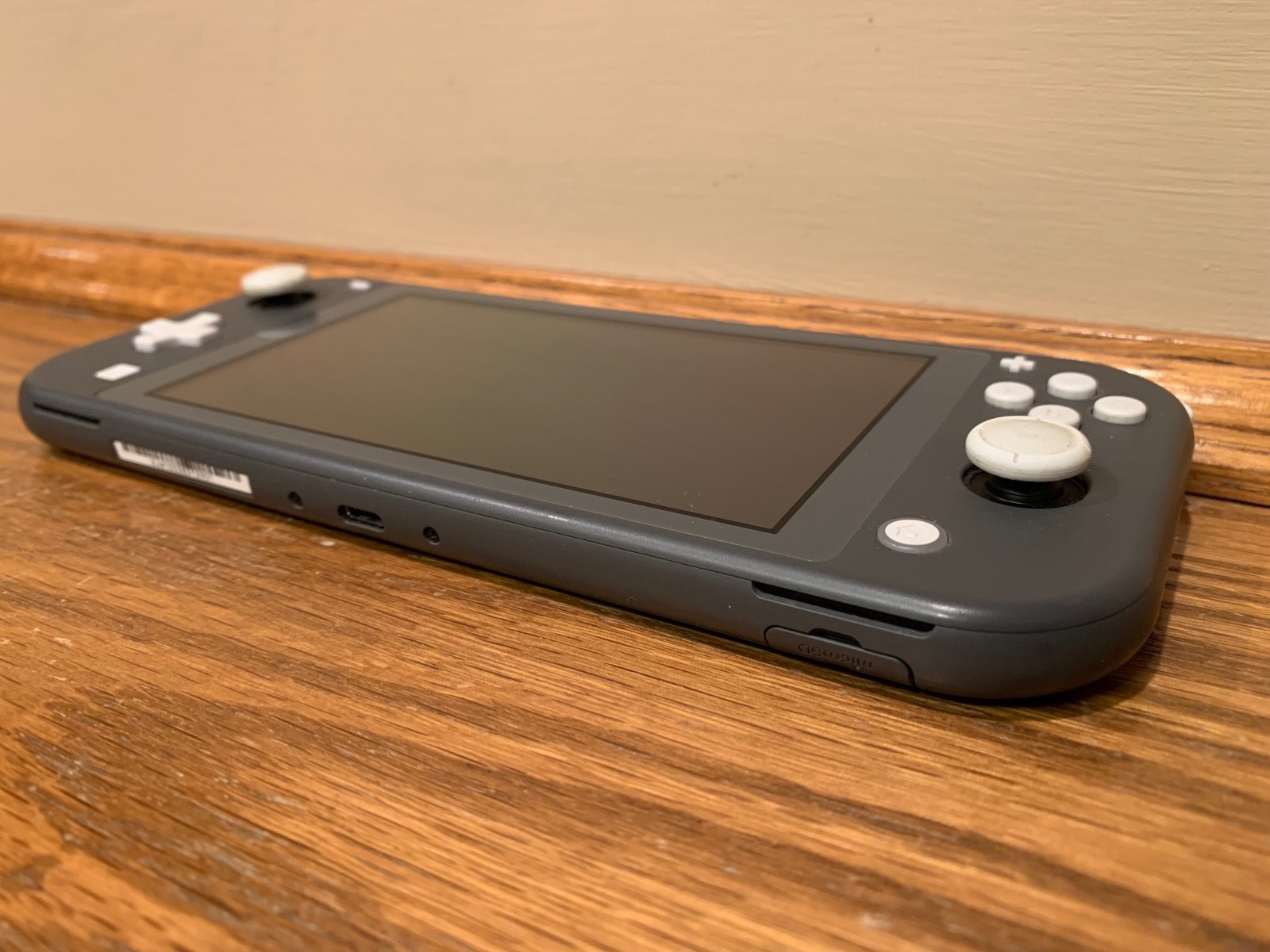 Nintendo Switch Lite HDH-001 Handheld Console Gray 32GB 720p HD with Controller