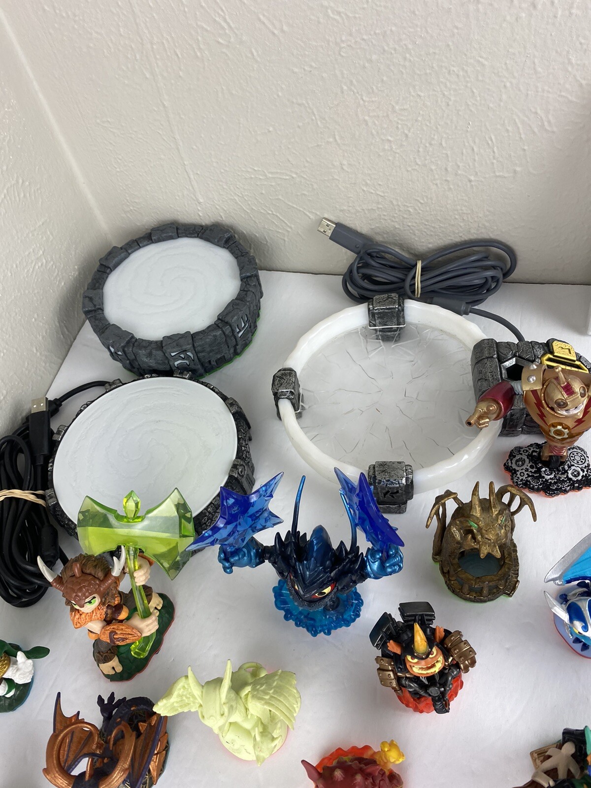 Skylanders Lot Game, Portals, 16 Figures Hot Dog, Zoo Lou, Bushwhack