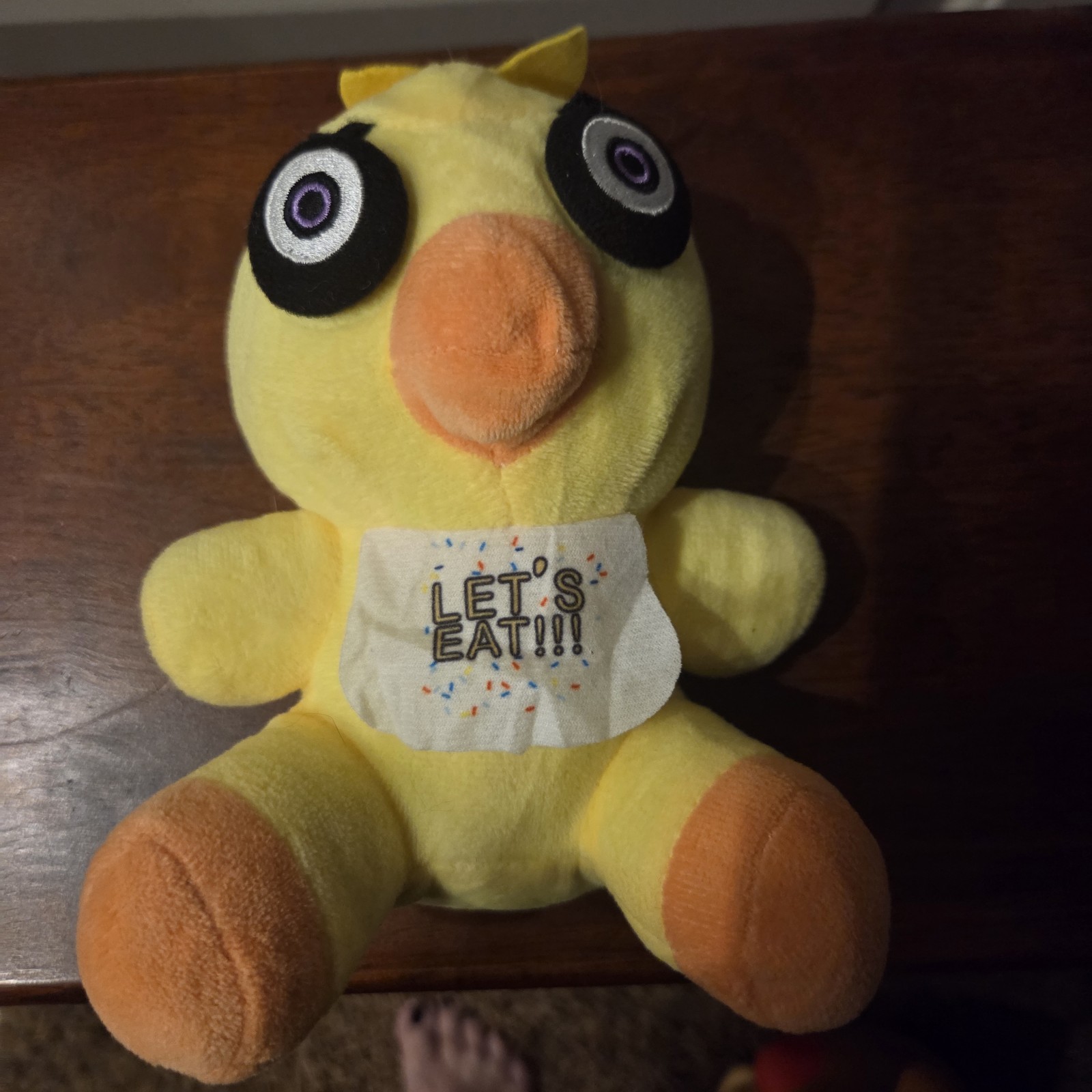 Five Nights at Freddy’s Animatronic Head/Bank w Extras, Lights up!