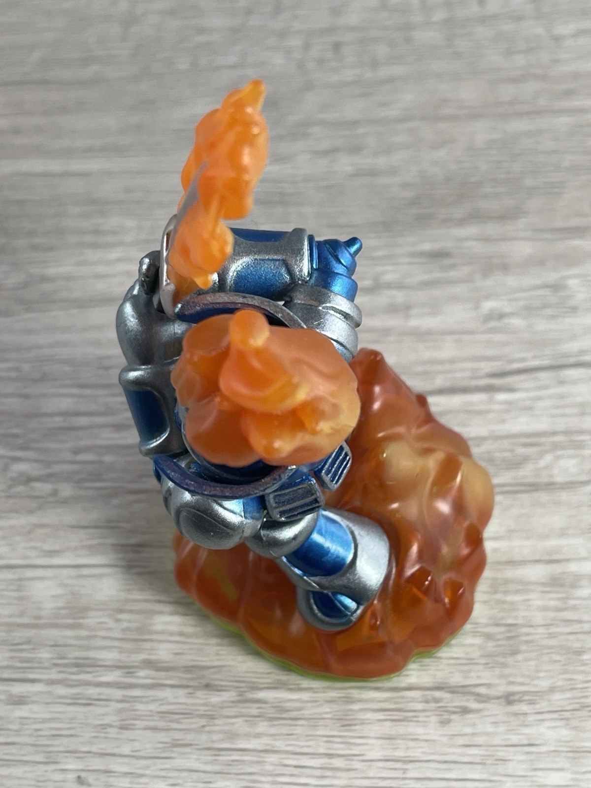 Skylanders Spyro’s Adventure Figure Ignitor Loose Figure Ships Free