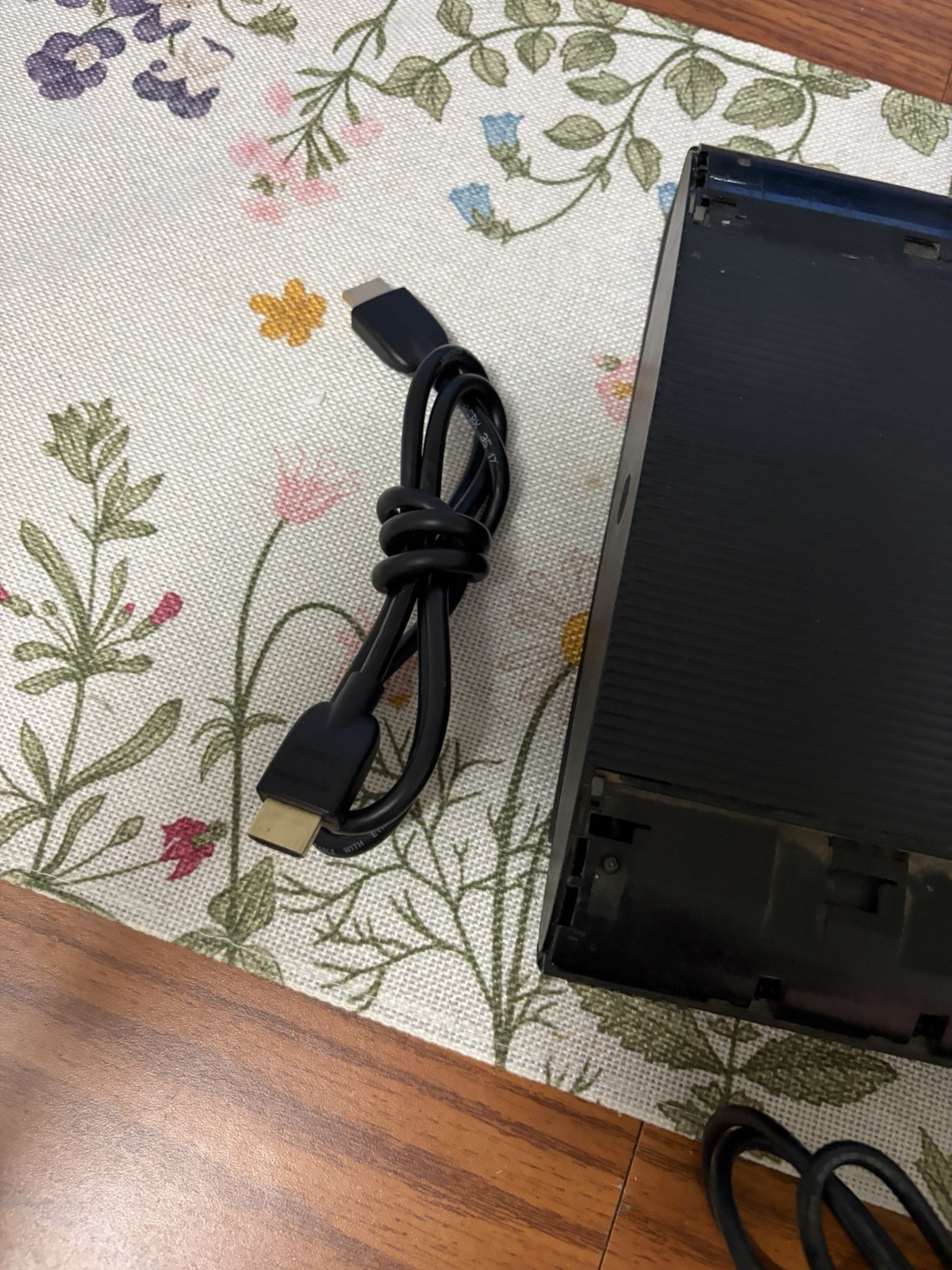 Sony PlayStation 3 Super Slim 250GB Bundle – CECH-4001B – Cosmetically Flawed