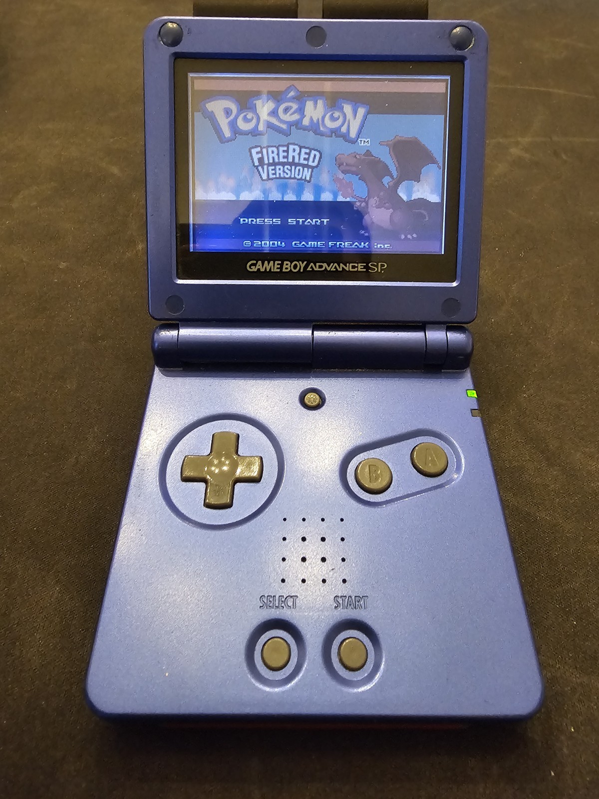 Authentic Pokemon: FireRed Version (Nintendo Game Boy Advance, 2004)