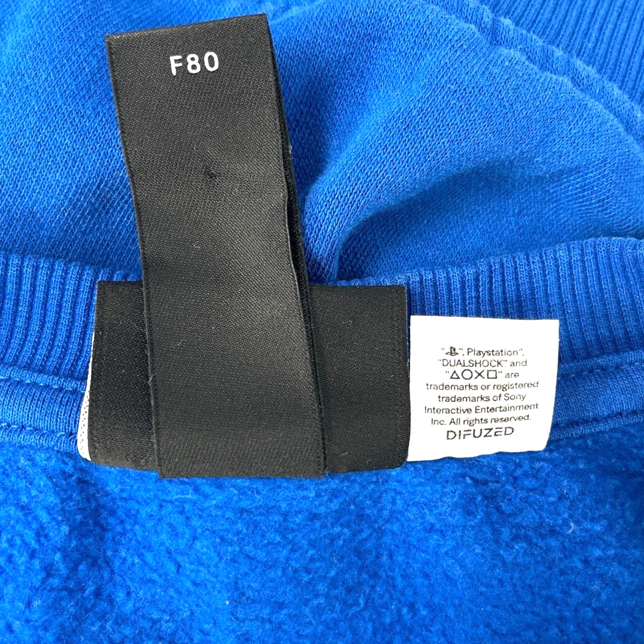 Sony PlayStation Mens H&M Pullover Sweatshirt size Large Difuzed Dualshock