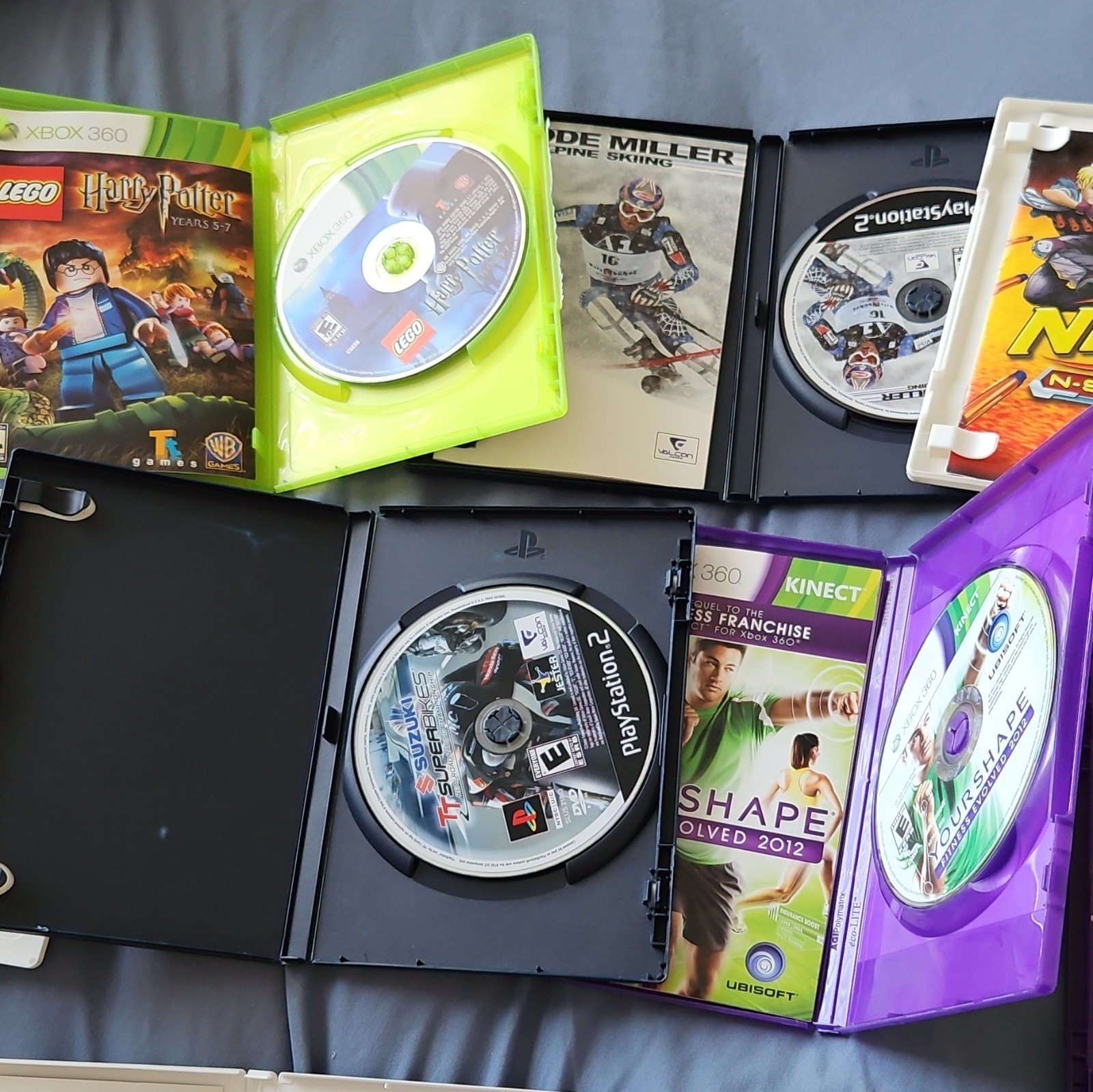 Microsoft Nintendo Mixed Lot Video Games Xbox 360 Kinect Wii PS2. Untested.