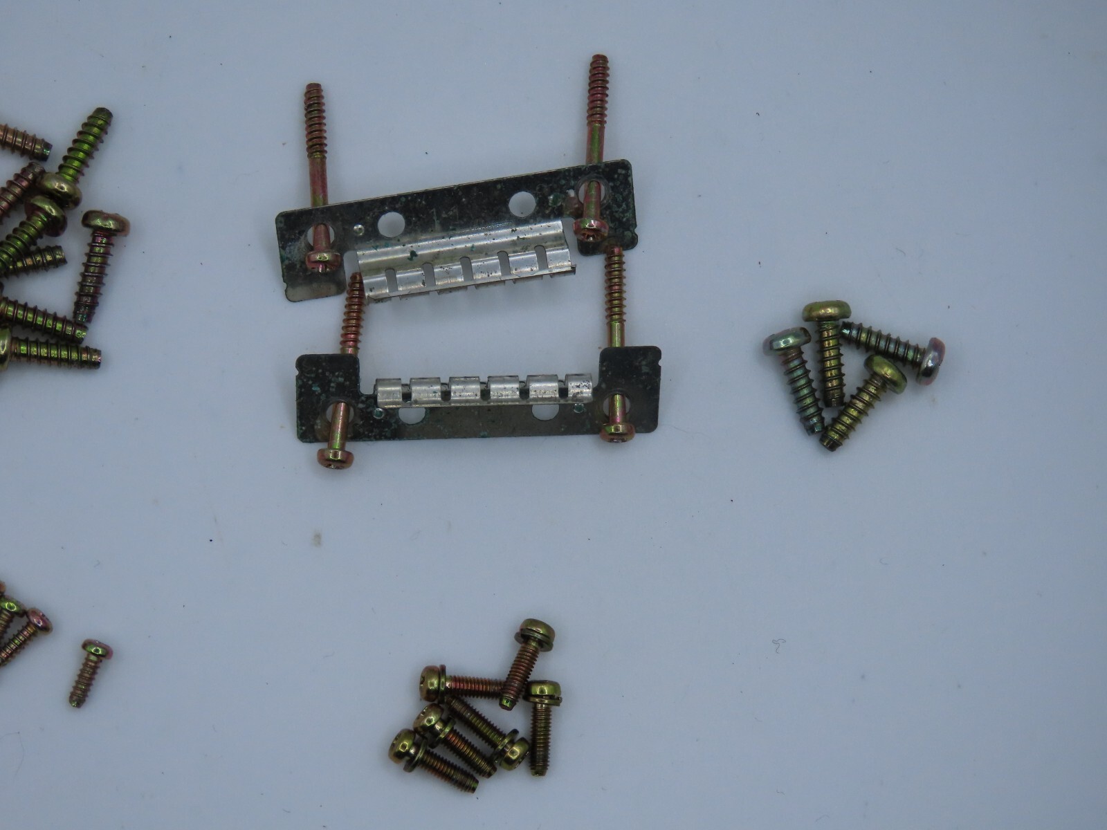 Nintendo GameCube Replacement Assembly screws lot – US Seller