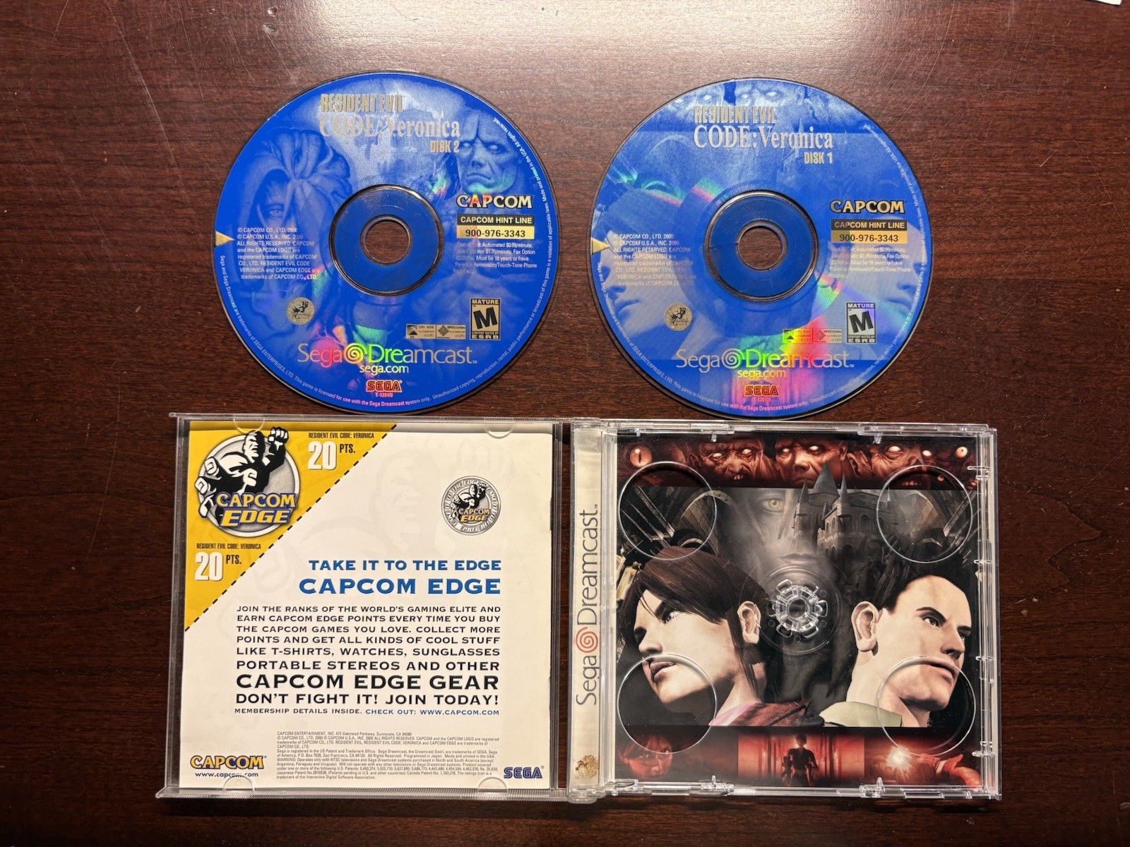 Capcom Resident Evil Code: Veronica Sega Dreamcast Manual Included 2 Discs Case