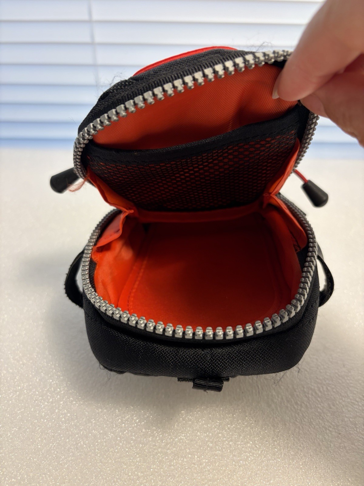 Nintendo DS Mini Backpack Carrying Case Travel Bag Black & Red SHIPS FREE