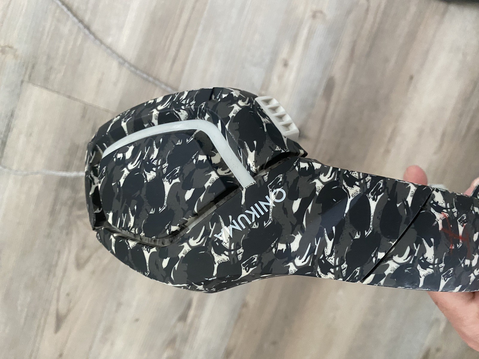 Onikuma K1-B Camouflage Gaming Headset – Black and White – Used