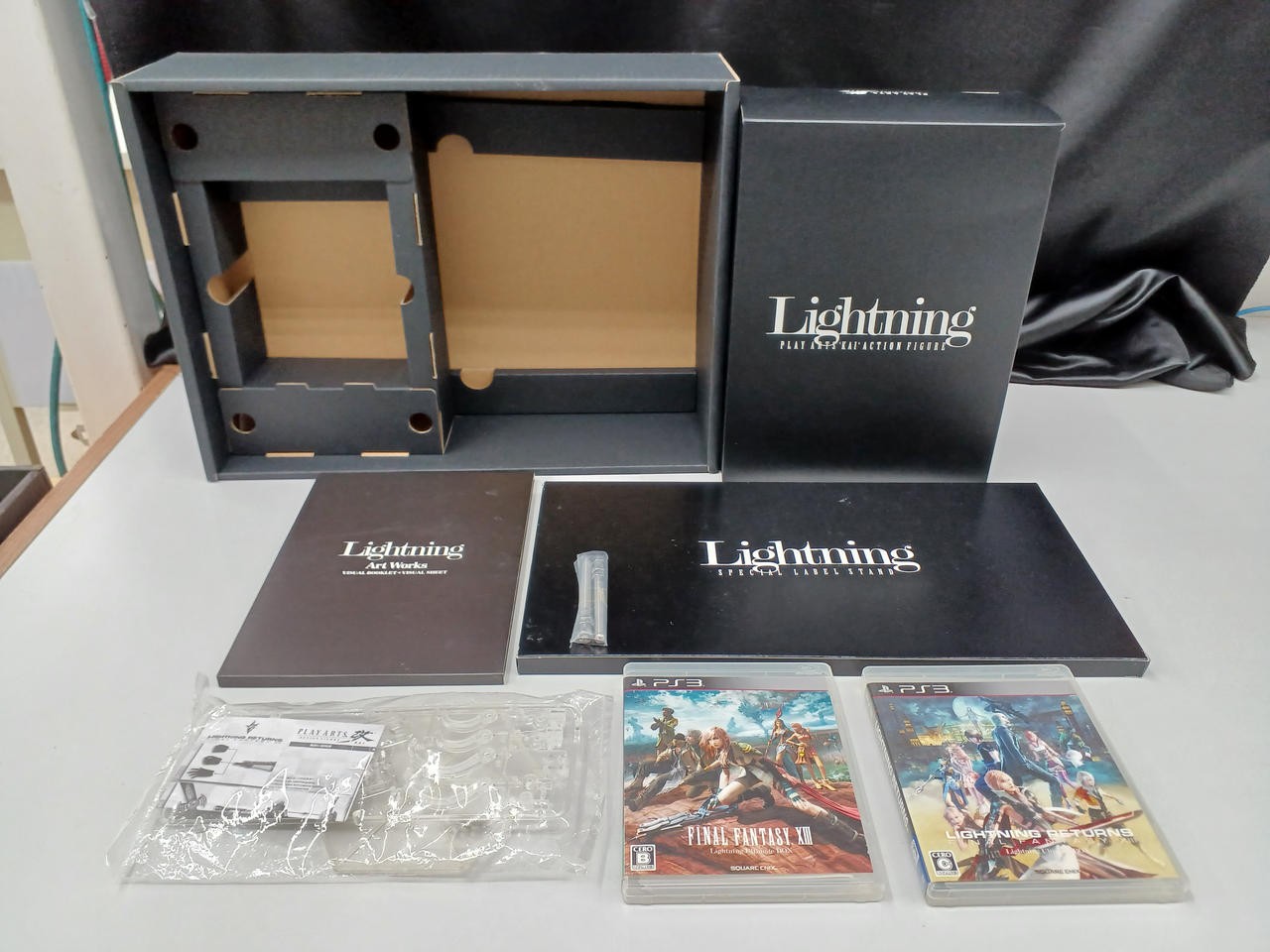 SQUARE ENIX FF13 – LIGHTNING ULTIMATE BOX – PS3 Software
