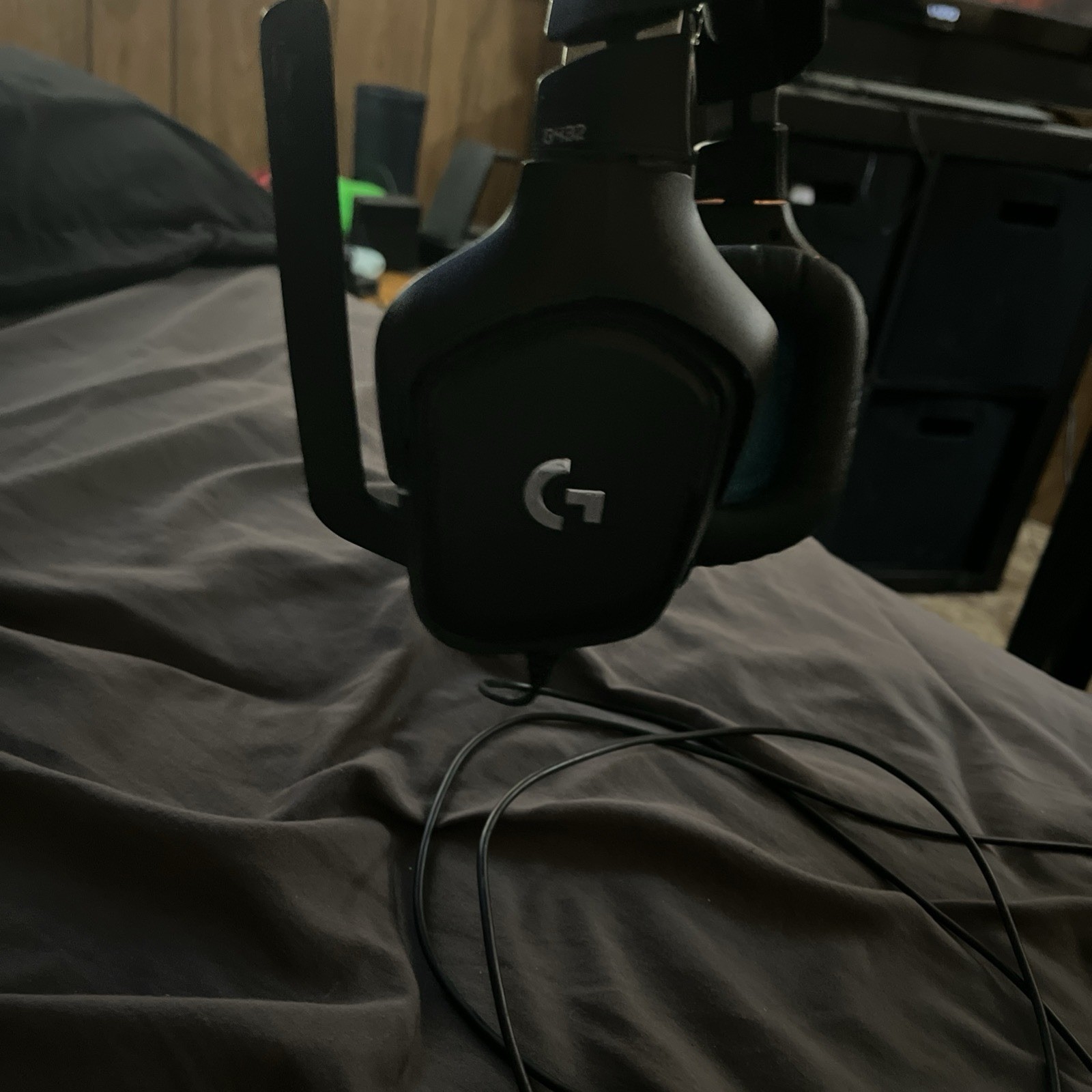 Logitech G432 Over-Ear Wired Gaming Headset Boom Mic 3.5mm/USB Black/Blue