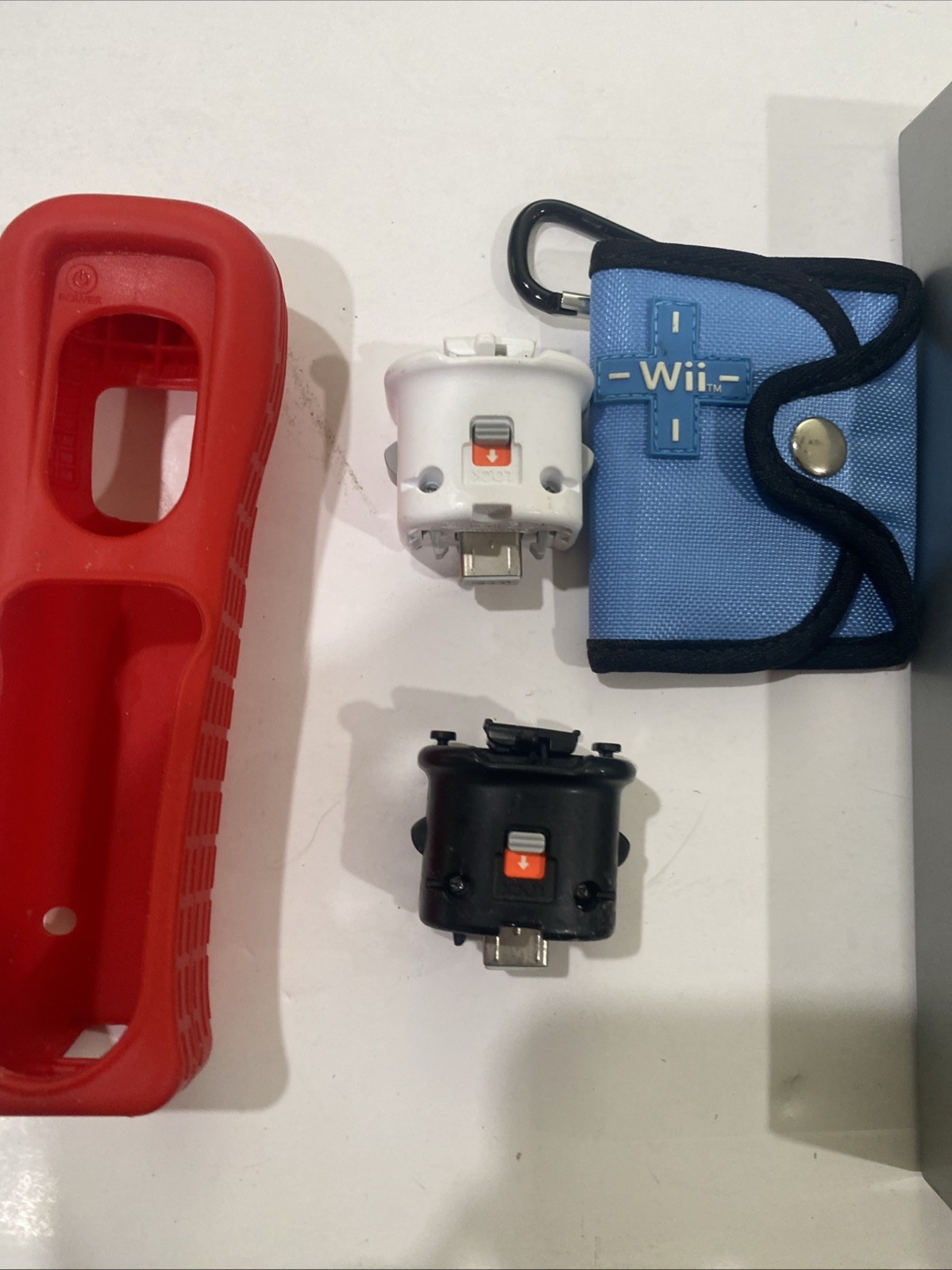 Nintendo Wii Accessories Lot Light Gray Power Cord Sensor Bar, Stand & Motion