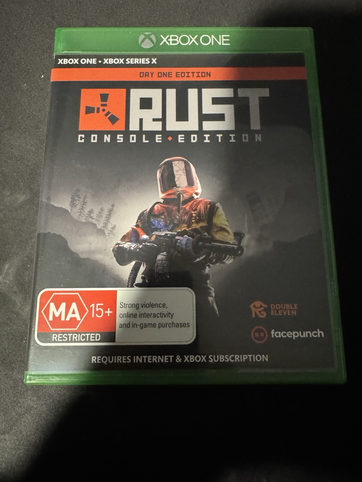 Rust Console Edition Xbox One Physical Koch Media 816819017678