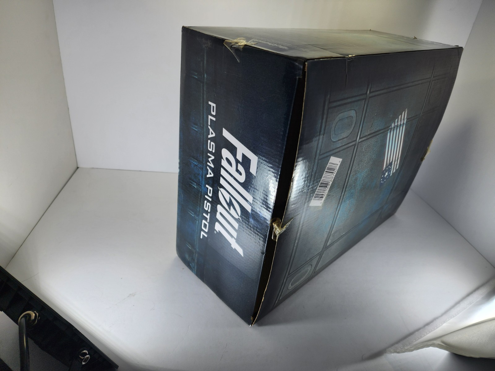 Fallout Replica Plasma Pistol Chronicle Collectibles Thinkgeek cosplay