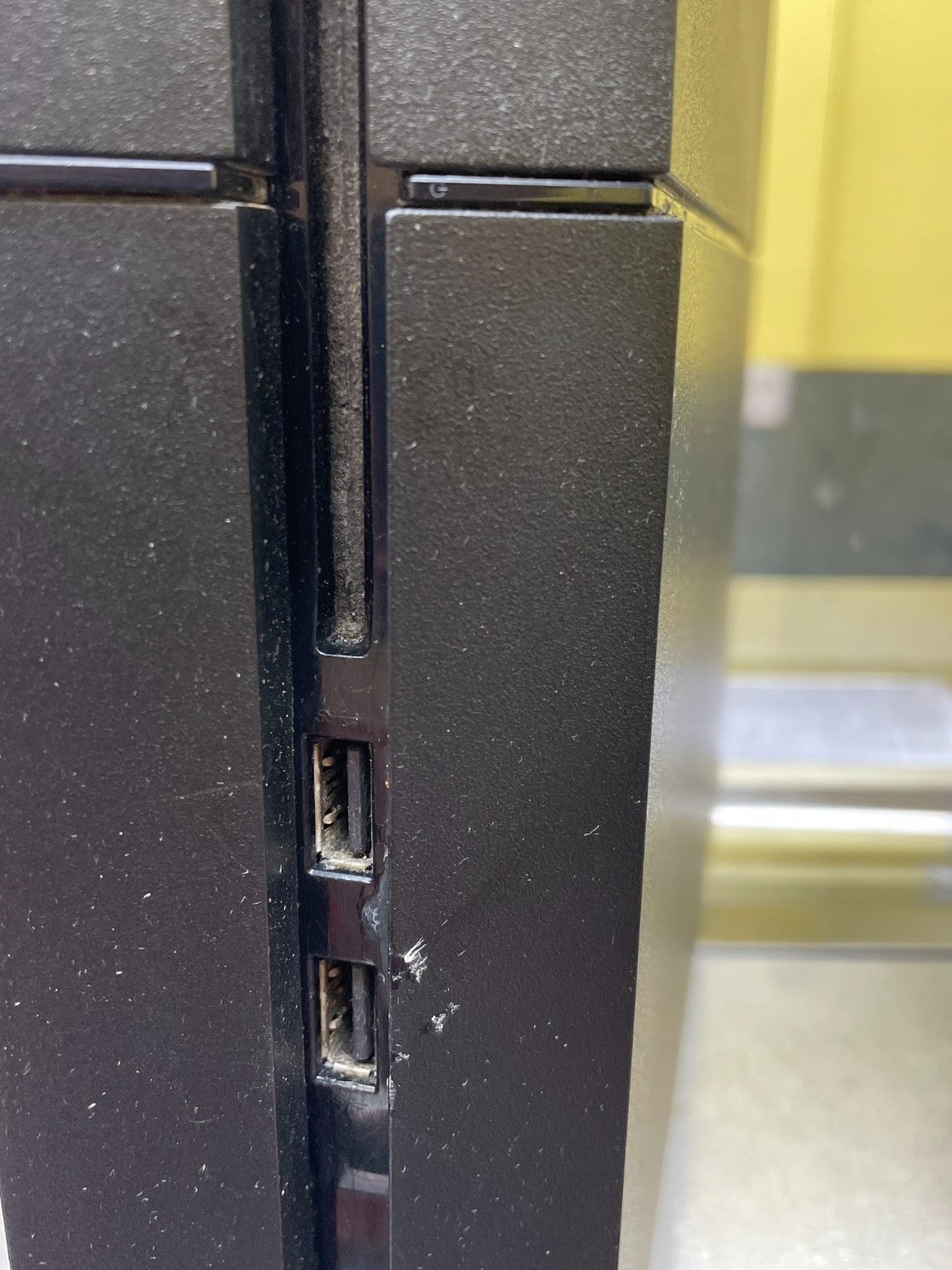Sony PlayStation 4 Console – 500 GB (CUH1215A)