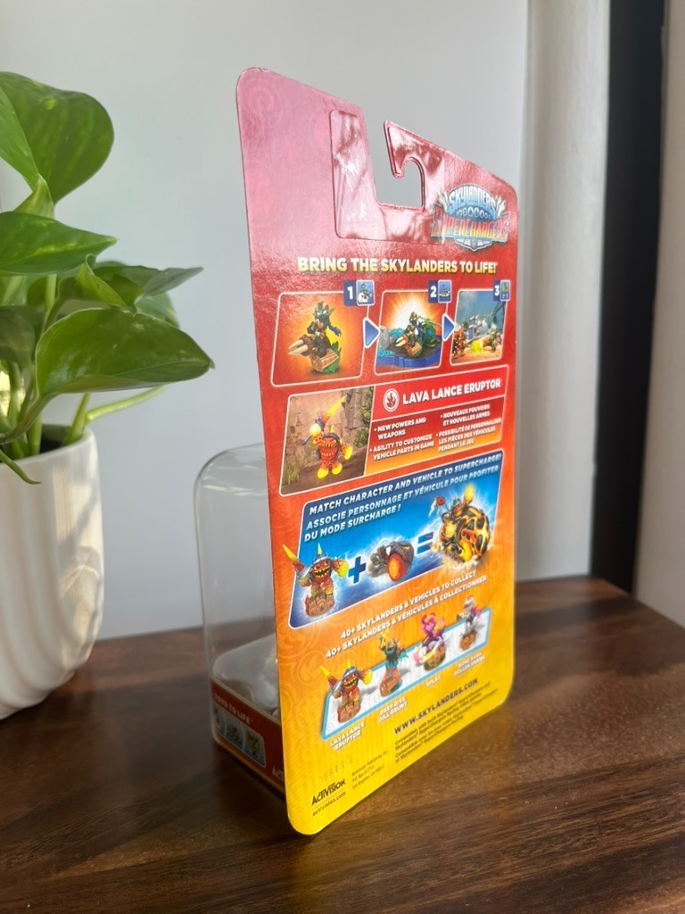 Skylanders Superchargers – Patina Lava Lance Eruptor CHASE VARIANT – New in Box!