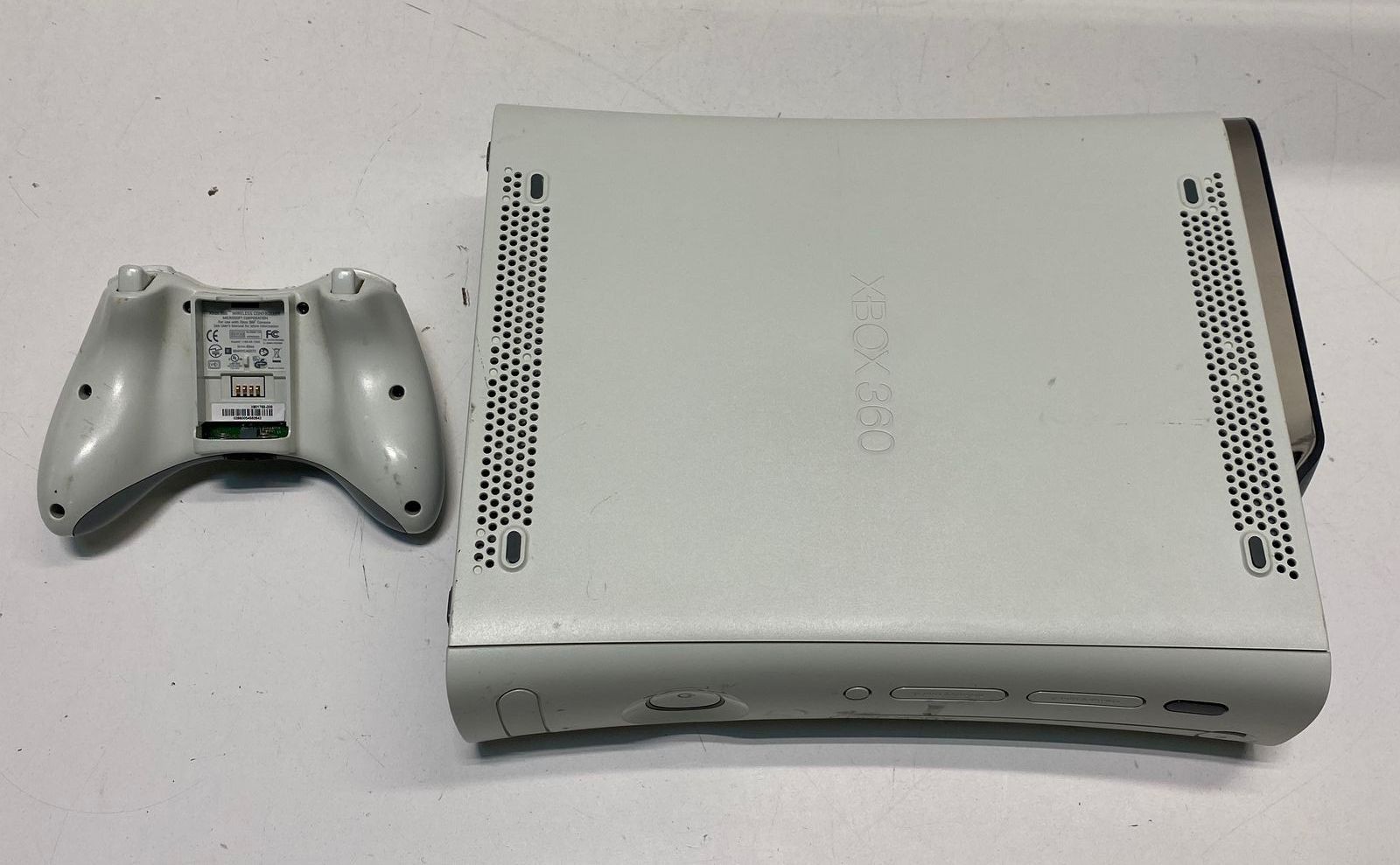 Microsoft Xbox 360 Console 120GB HDD Wireless Adapter Controller For Parts