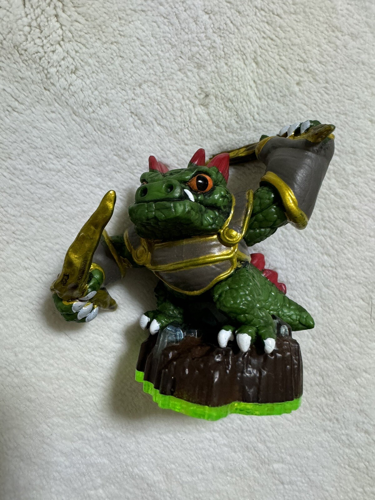 Activision Lot of 9 Green Base Skylander Figures 2011 Video Game Toys