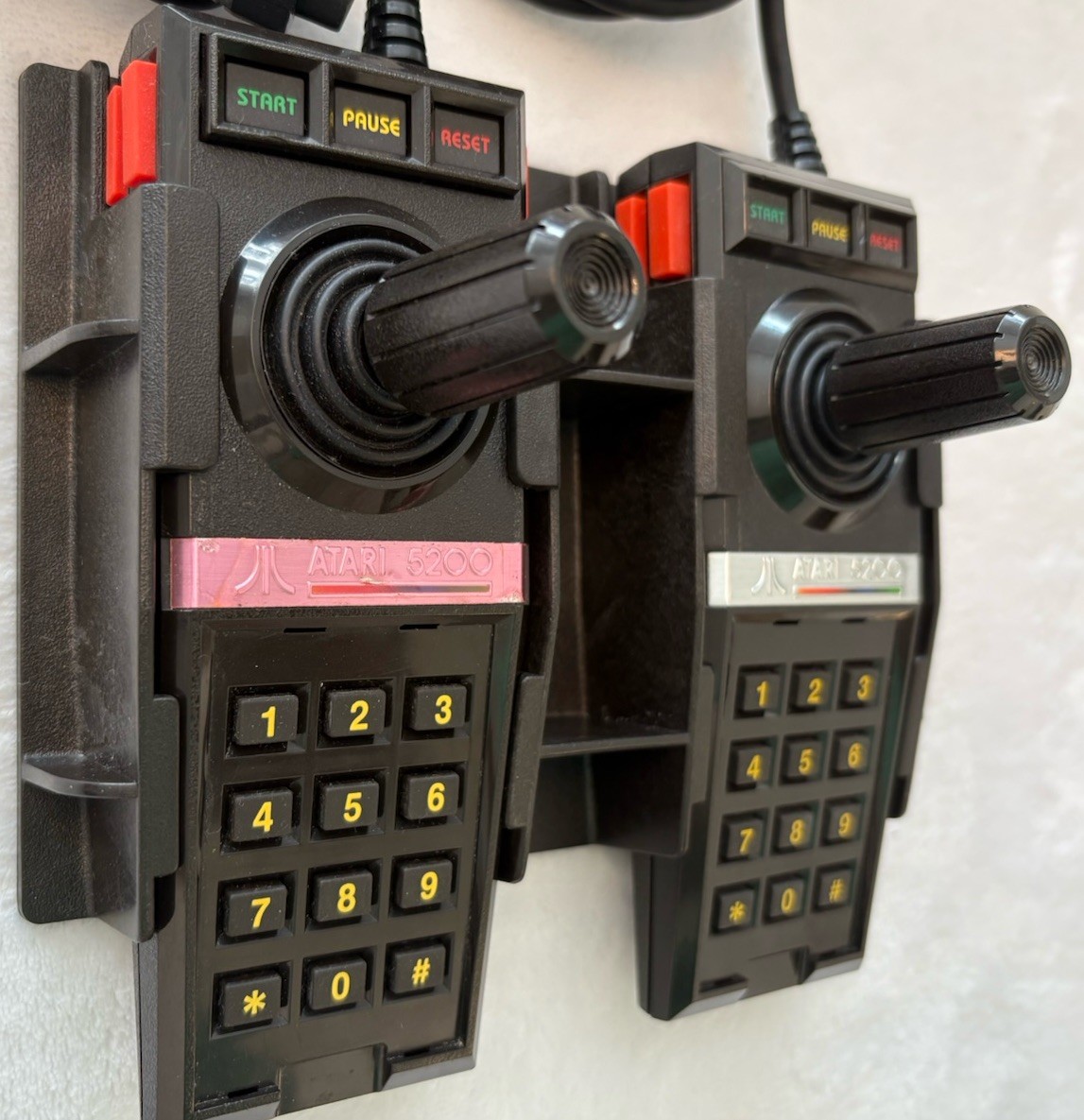 TESTED Atari 5200 Official OEM Holder Docking Station & Dual Controllers- Video