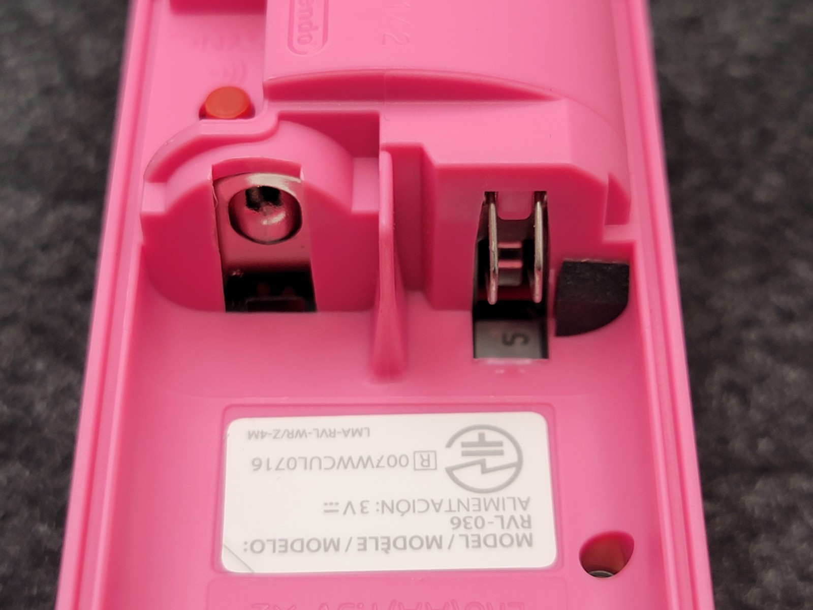 Princess Peach Nintendo Wii Motion Plus Remote Controller Pink in Box