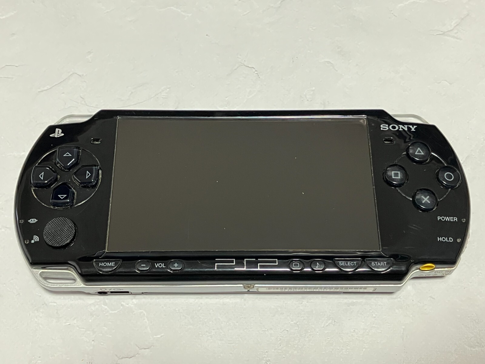 Sony PSP-2000 Console / battery＋charger＋memory stick random 3 games from US