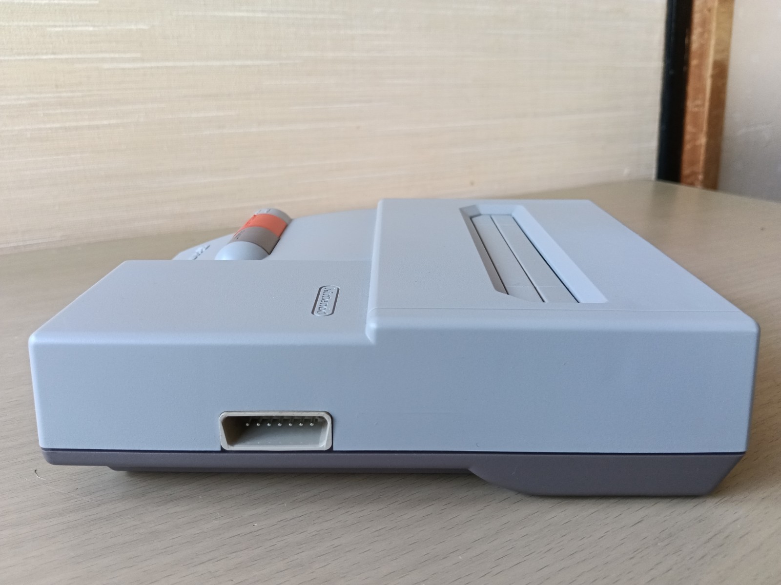 Nintendo New Famicom Console AV Complete good condition TESTED /painted/NES 1