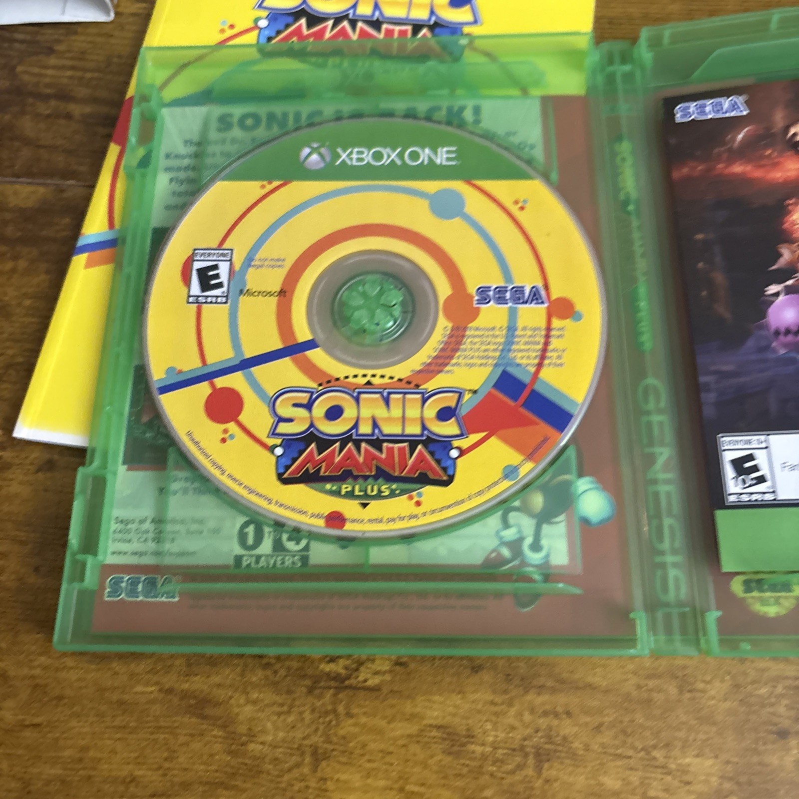 Sonic Mania Plus (Microsoft Xbox One, 2018) With Art Book