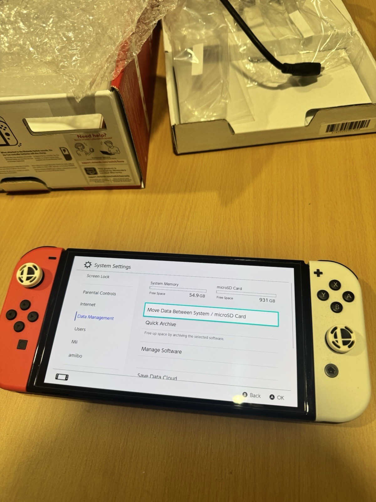 Nintendo Switch OLED White & Red 64gb/1TB SD Card Original Box Great Condition