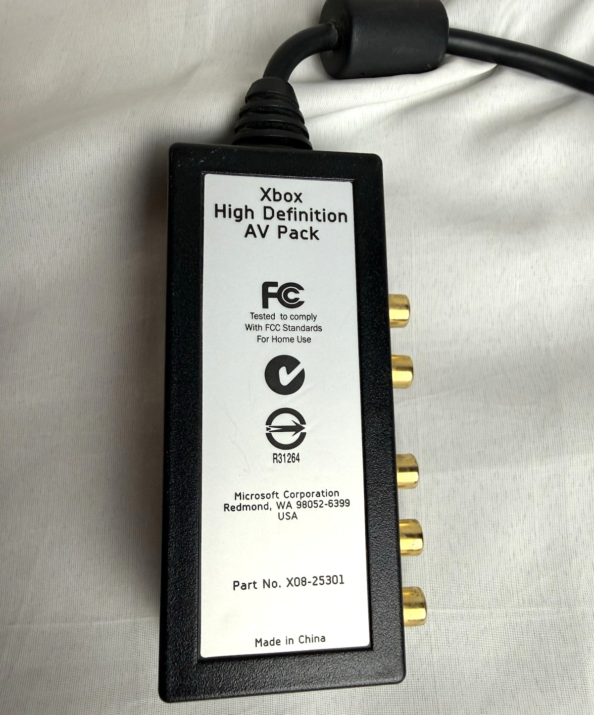 Microsoft Xbox HD AV Pack Component Video Adapter & Matching Component Cables