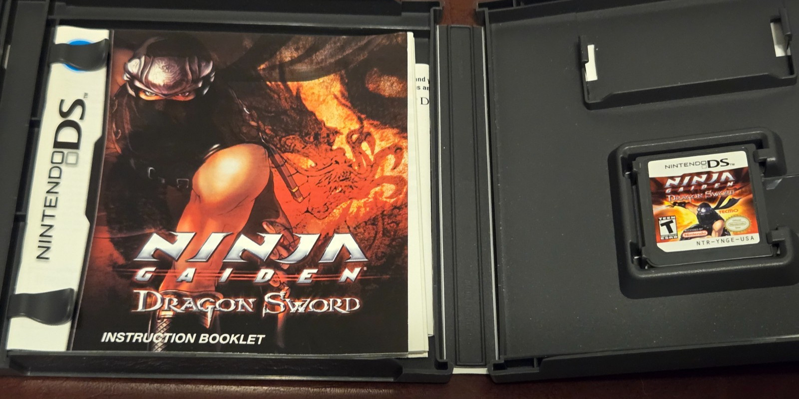 Ninja Gaiden Dragon Sword – Nintendo DS – Compkete CIB Tested